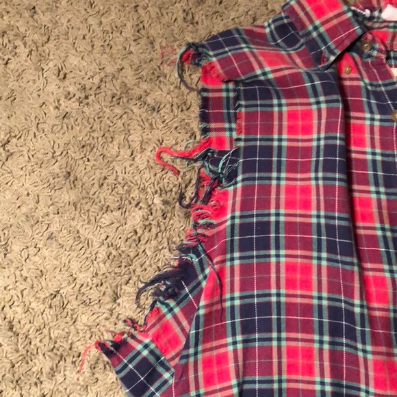 LF BUTTON DOWN FLANNEL TANK! - Picture 3 of 3